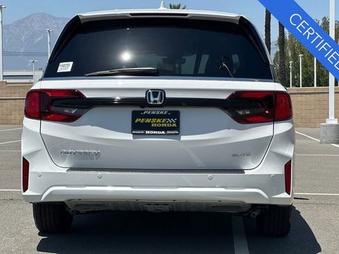 Certified 2026 Honda Odyssey Elite image 5