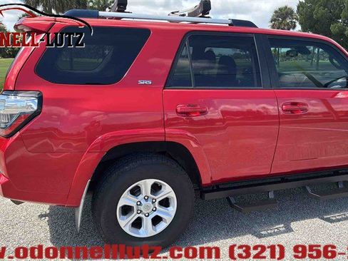 Used 2021 Toyota 4Runner SR5 Premium w/ Moonroof Package RWD image 8