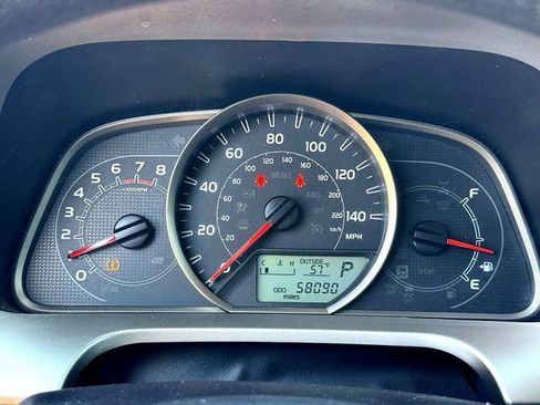 Used 2015 Toyota RAV4 LE image 15