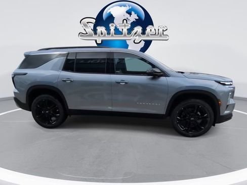 New 2026 Chevrolet Traverse LT w/ LPO, Floor Liner Package image 9