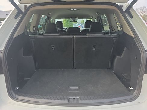Used 2025 Volkswagen Atlas SE image 10