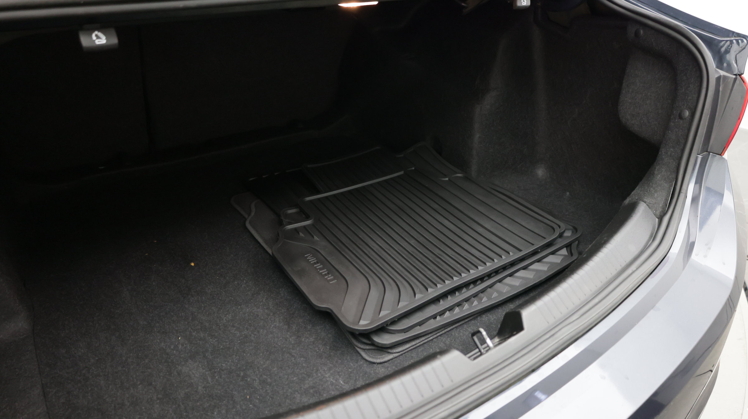 Used 2020 Chevrolet Malibu LS FWD image 27