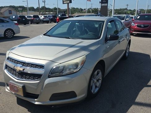 Used 2013 Chevrolet Malibu LS FWD image 1
