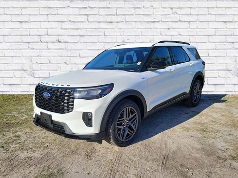 New 2026 Ford Explorer ST-Line image 4