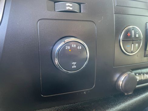 Used 2013 GMC Sierra 2500 SLE w/ SLE Preferred Package image 13