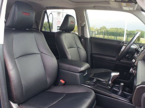 Used 2023 Toyota 4Runner TRD Off-Road Premium w/ Moonroof Package AWD/4WD image 24