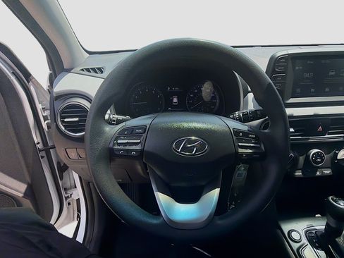 Used 2021 Hyundai Kona SE w/ Cargo Package FWD image 8