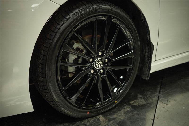 Used 2022 Toyota Camry XSE FWD image 3