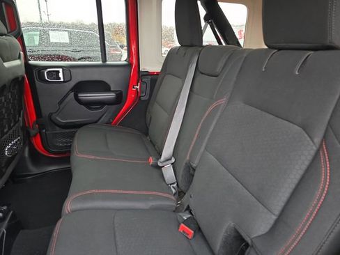 Used 2018 Jeep Wrangler Unlimited Rubicon image 25