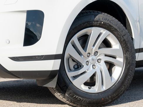 New 2025 Land Rover Range Rover Evoque S image 7