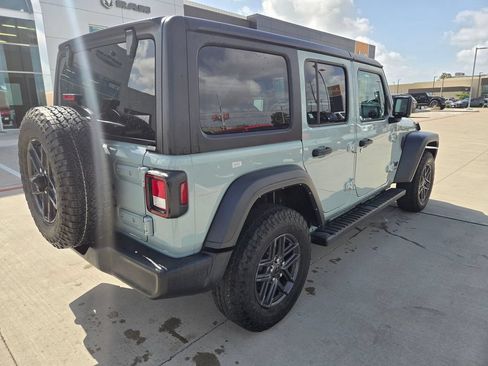 Used 2024 Jeep Wrangler Unlimited Sport AWD/4WD image 3