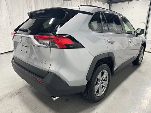 Used 2025 Toyota RAV4 LE image 7