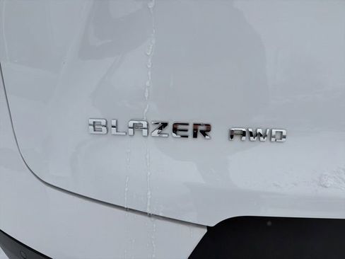 Used 2022 Chevrolet Blazer LT AWD/4WD image 11