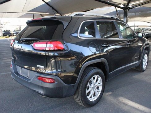 Used 2014 Jeep Cherokee Latitude image 16
