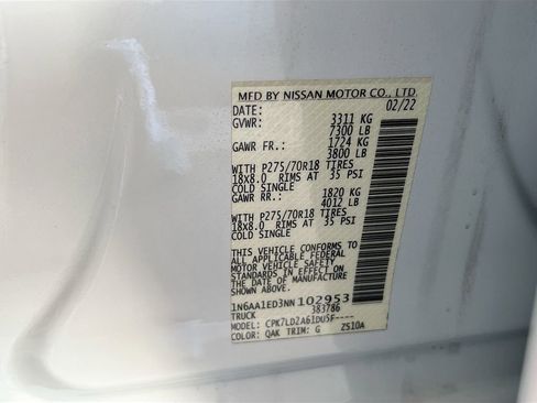 Used 2022 Nissan Titan PRO-4X w/ Pro-4x Convenience Package AWD/4WD image 33