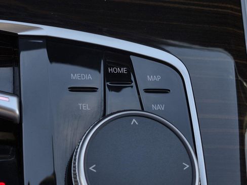 Certified 2024 BMW X7 xDrive40i w/ M Sport Package image 24