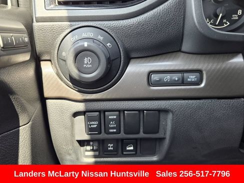 Used 2024 Nissan Titan PRO-4X w/ Pro-4x Convenience Package AWD/4WD image 31