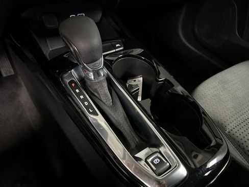 Certified 2025 Chevrolet Trax LT w/ LT Convenience Package image 15