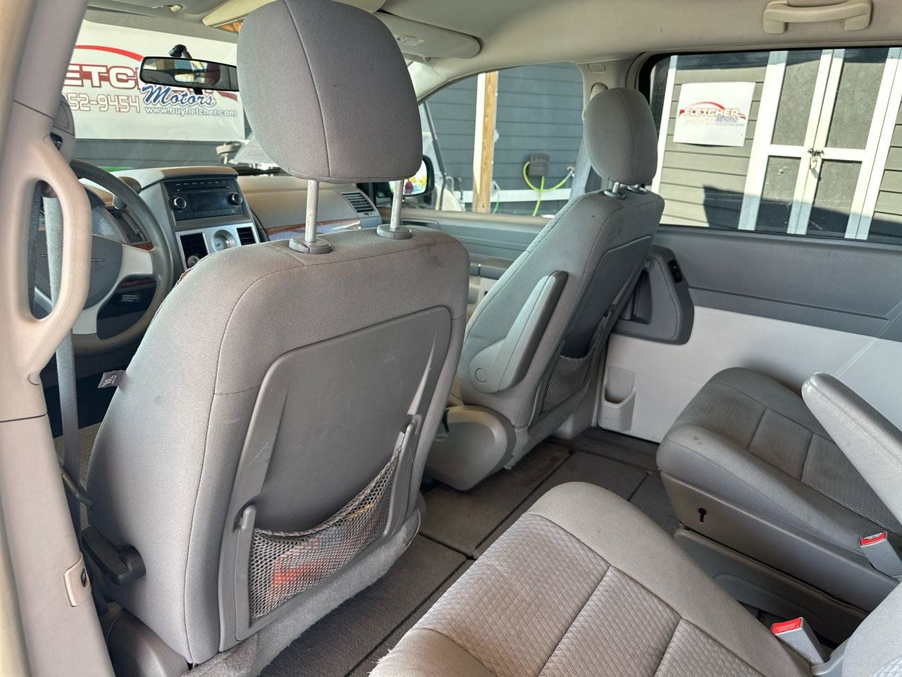 Used 2009 Chrysler Town & Country LX w/ PWR Convenience Group FWD image 33