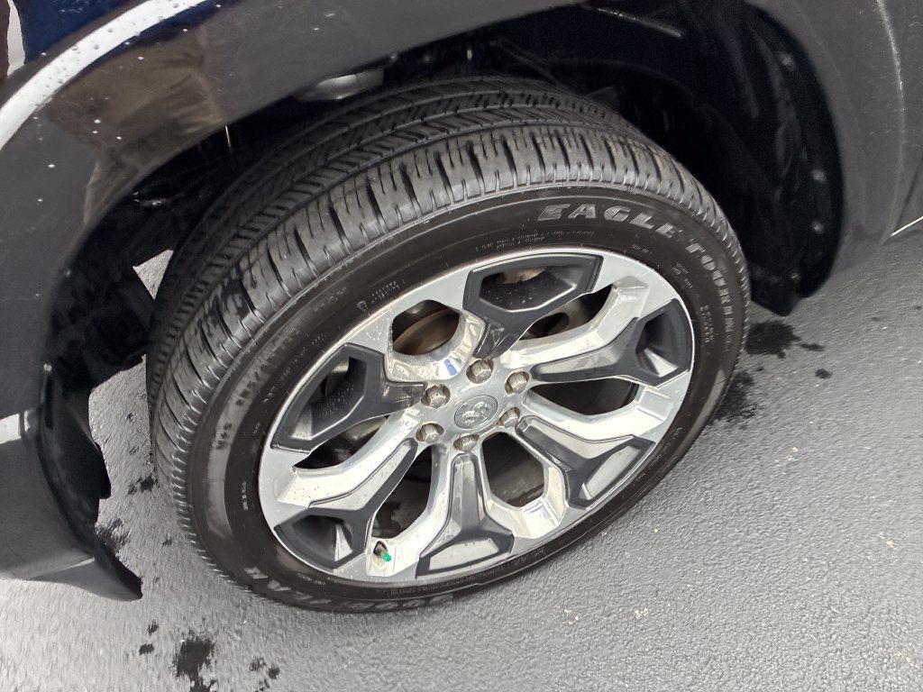 Used 2022 RAM 1500 Limited AWD/4WD image 9