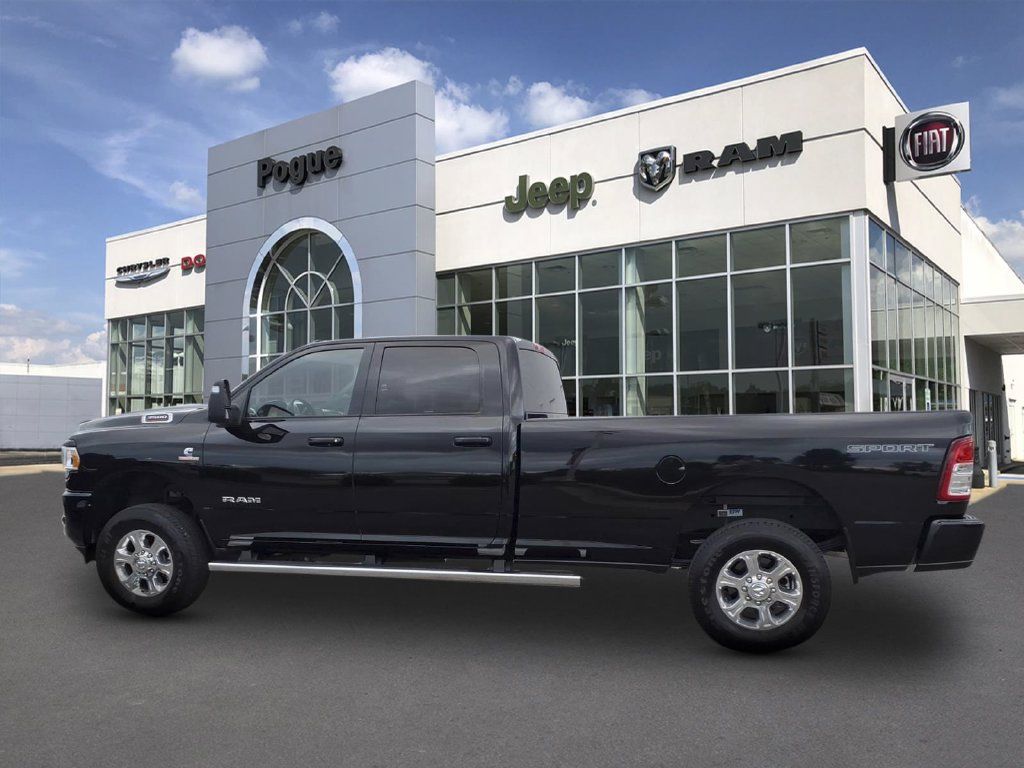 Used 2024 RAM 3500 Big Horn w/ Sport Appearance Package AWD/4WD image 6