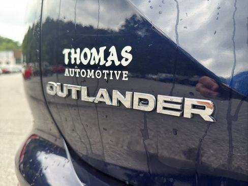 Used 2022 Mitsubishi Outlander SE AWD/4WD image 24