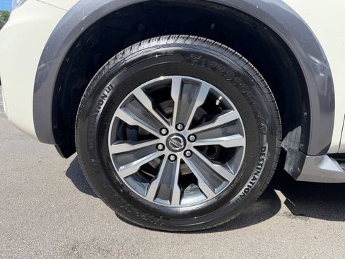 Used 2018 Nissan Armada SL w/ Premium Package RWD image 8