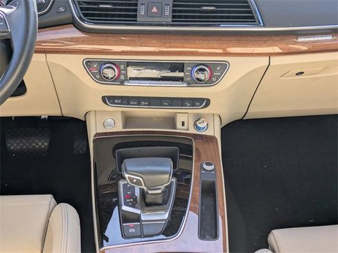 Used 2021 Audi Q5 2.0T Premium Plus w/ Premium Plus Package image 20