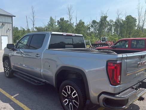 Used 2023 GMC Sierra 1500 AT4 w/ AT4 Premium Package AWD/4WD image 9