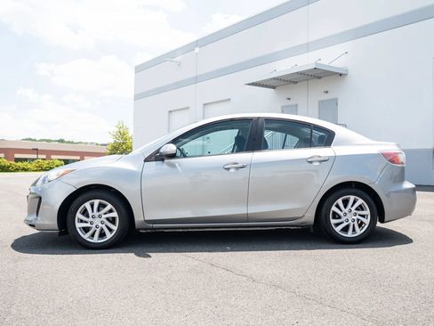Used 2012 MAZDA MAZDA3 i Touring FWD image 3