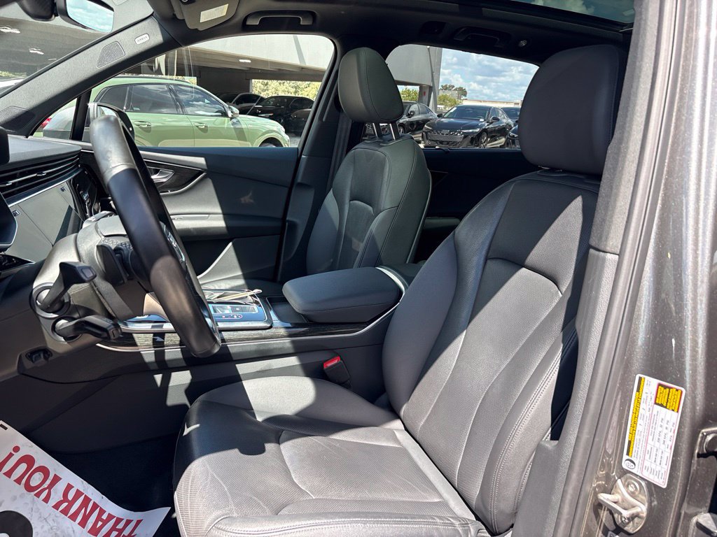 Used 2021 Audi Q7 2.0T Premium Plus w/ Executive Package AWD/4WD image 13