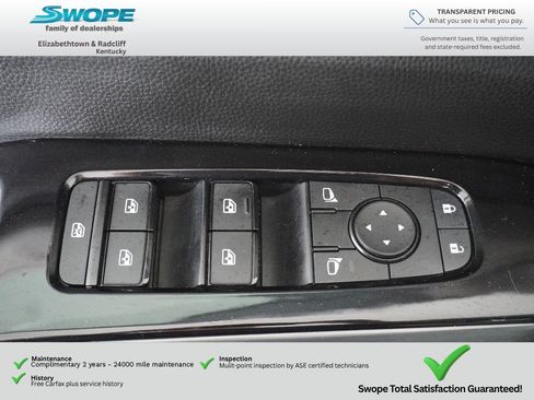 Used 2023 Nissan Pathfinder SL w/ Lighting Package (N92) AWD/4WD image 15