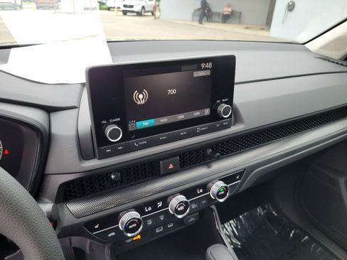 Certified 2024 Honda CR-V EX image 27