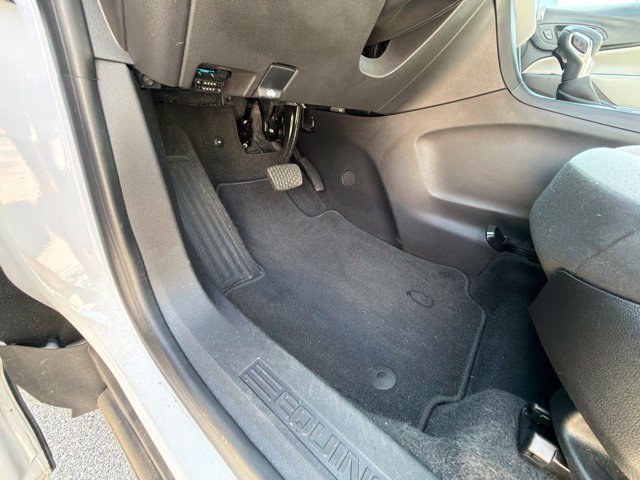 Used 2023 Chevrolet Equinox LS FWD image 35