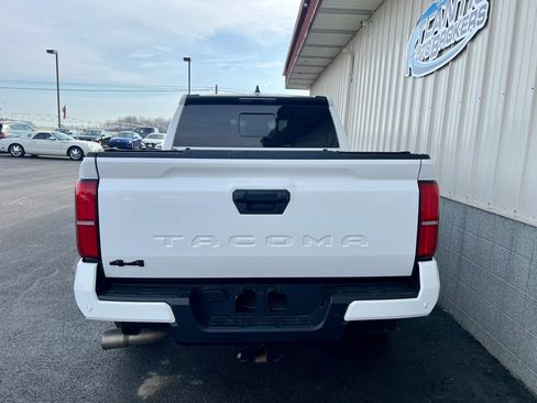 Used 2024 Toyota Tacoma SR5 image 4