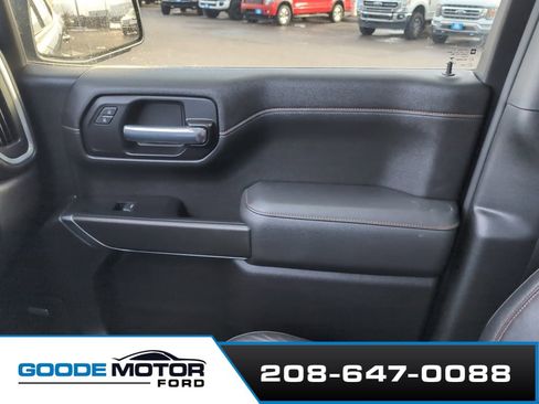 Used 2022 GMC Sierra 1500 AT4 w/ AT4 Preferred Package image 18