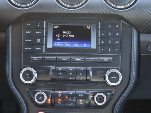 Used 2015 Ford Mustang Convertible image 18