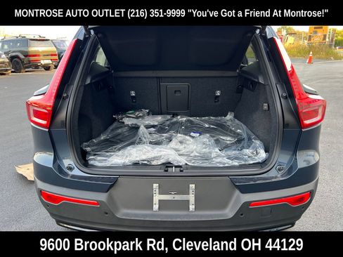 New 2026 Volvo XC40 B5 Ultra w/ Climate Package image 35