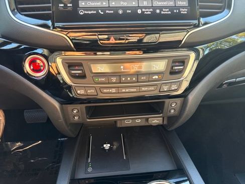 Certified 2026 Honda Ridgeline Black Edition image 25