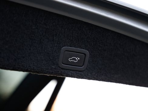 Used 2013 Volvo XC60 T6 image 24