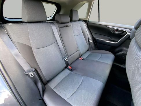 Used 2024 Toyota RAV4 XLE FWD image 19