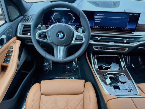 New 2027 BMW X7 xDrive40i w/ M Sport Package AWD/4WD image 18