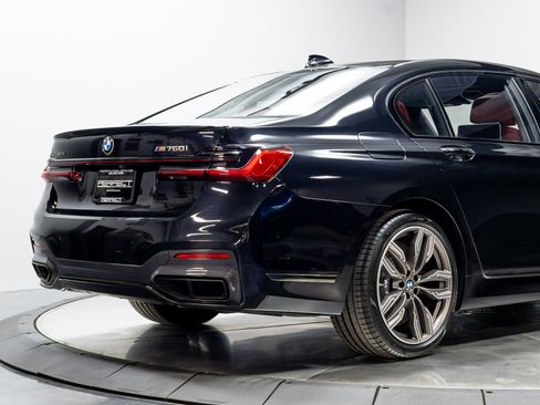 Used 2022 BMW M760i xDrive AWD/4WD image 16