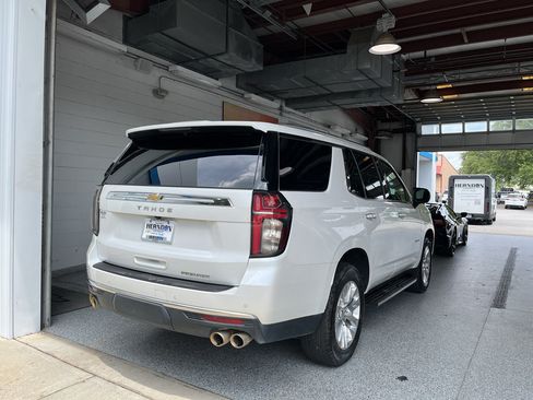 Used 2023 Chevrolet Tahoe Premier AWD/4WD image 11