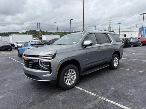 Used 2026 Chevrolet Tahoe LS AWD/4WD image 7