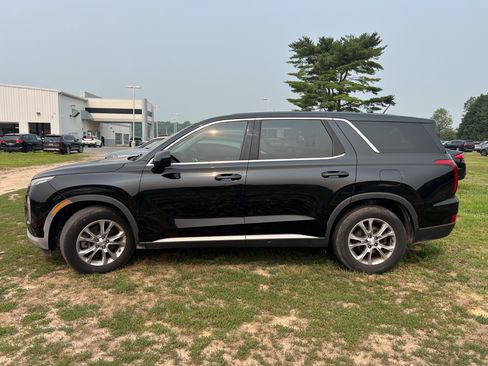 Used 2020 Hyundai Palisade SE FWD image 2