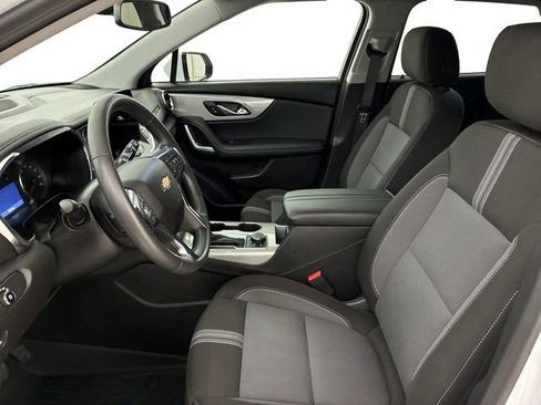 Certified 2025 Chevrolet Blazer LT w/ Convenience Package AWD/4WD image 12