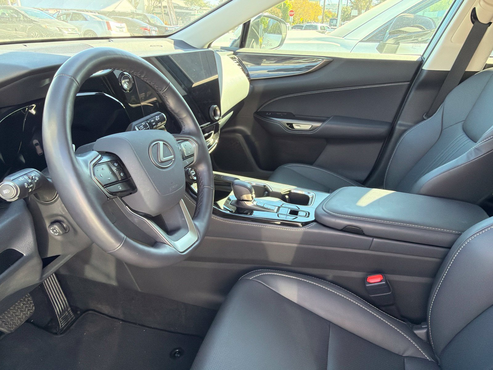 Used 2026 Lexus NX 350h AWD w/ Accessory Package (2T) image 6