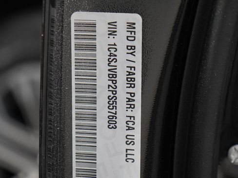 Used 2023 Jeep Wagoneer Series II AWD/4WD image 31