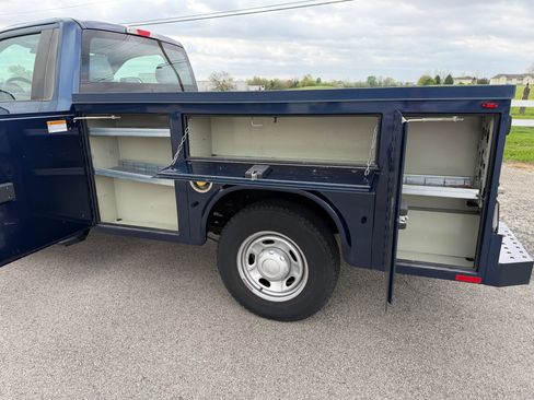 Used 2017 Ford F250 XL w/ Power Equipment Group image 3